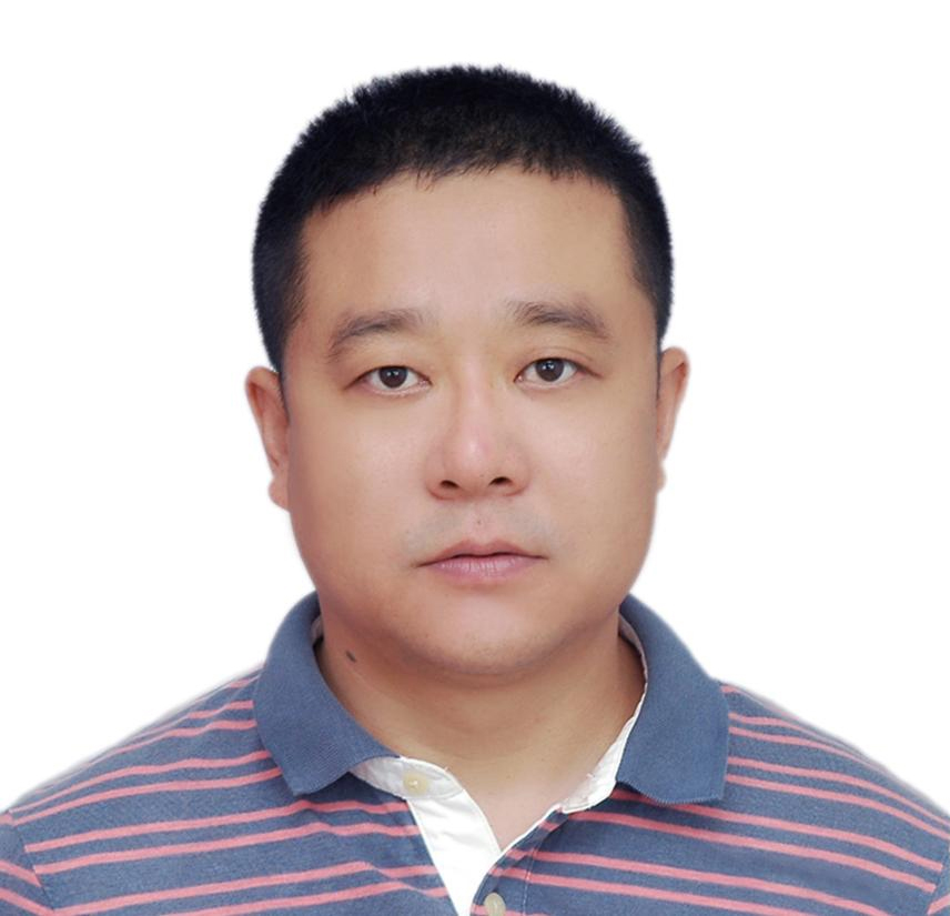 打擊樂教師 陳衛(wèi)泉