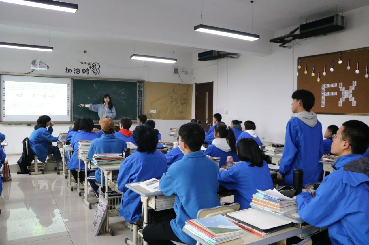 精英華唐藝術(shù)高中